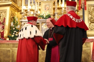 wręczenie dyplomu